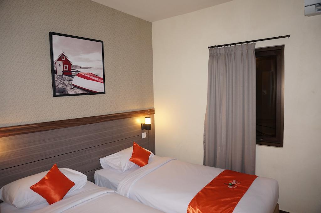 Ekon Hotel Yogyakarta Oda fotoğraf