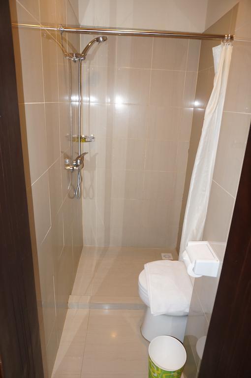 Ekon Hotel Yogyakarta Oda fotoğraf
