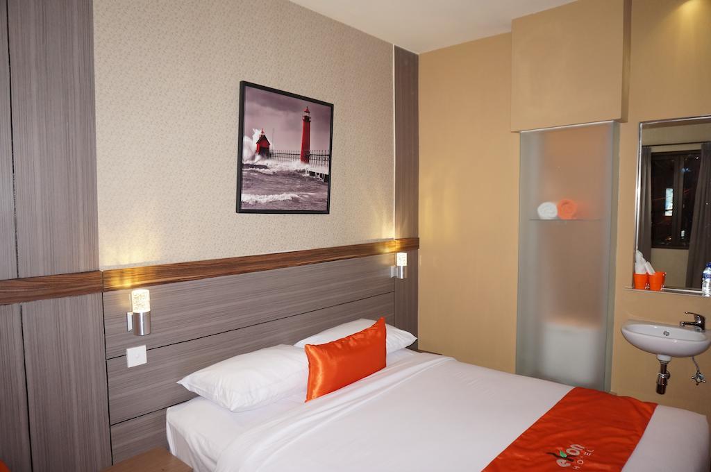 Ekon Hotel Yogyakarta Oda fotoğraf